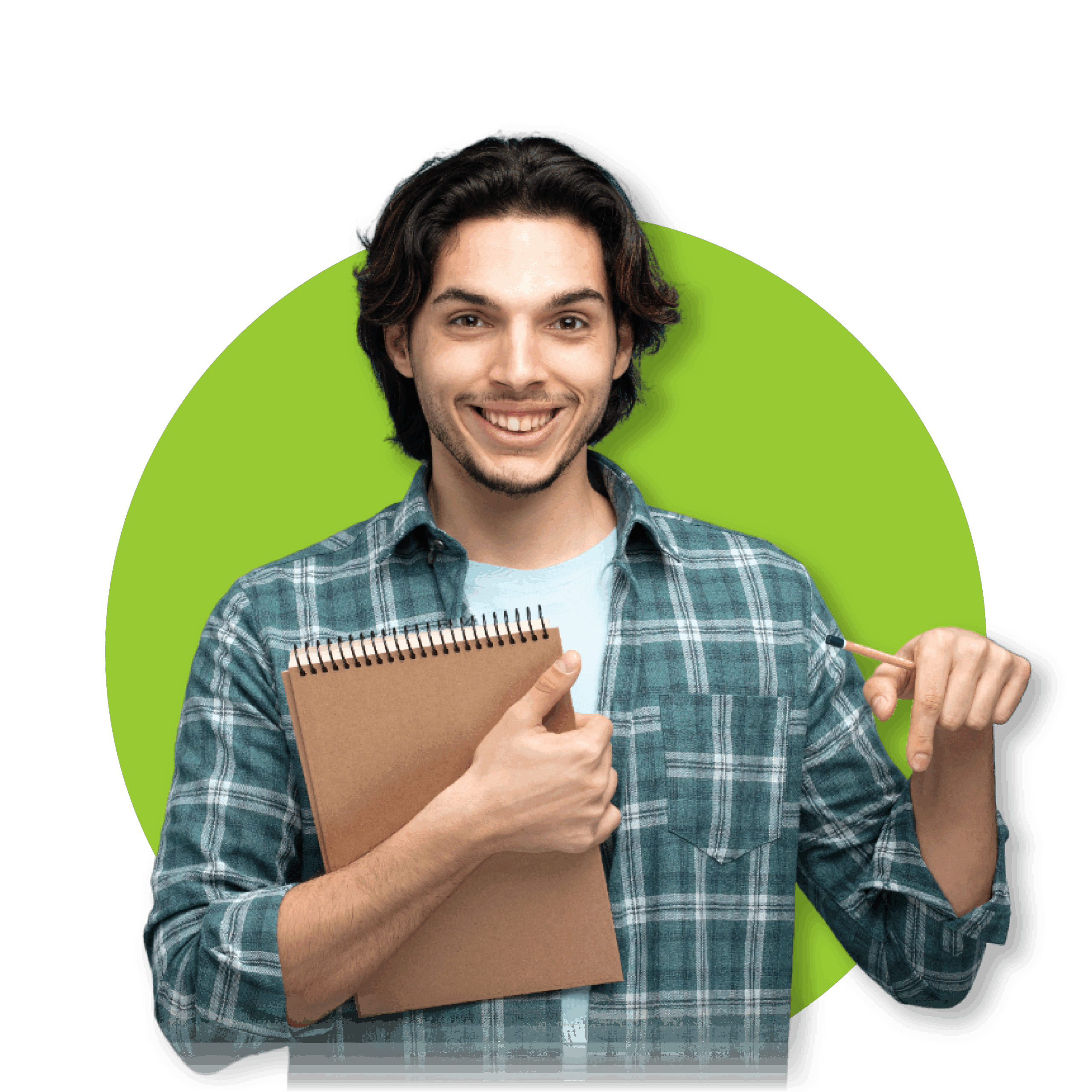 Joven sonriente con camisa de cuadros, sosteniendo una libreta y señalando hacia un lado.